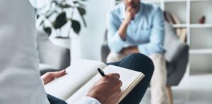 What Does a Psychologist Do and Who Can Visit One?